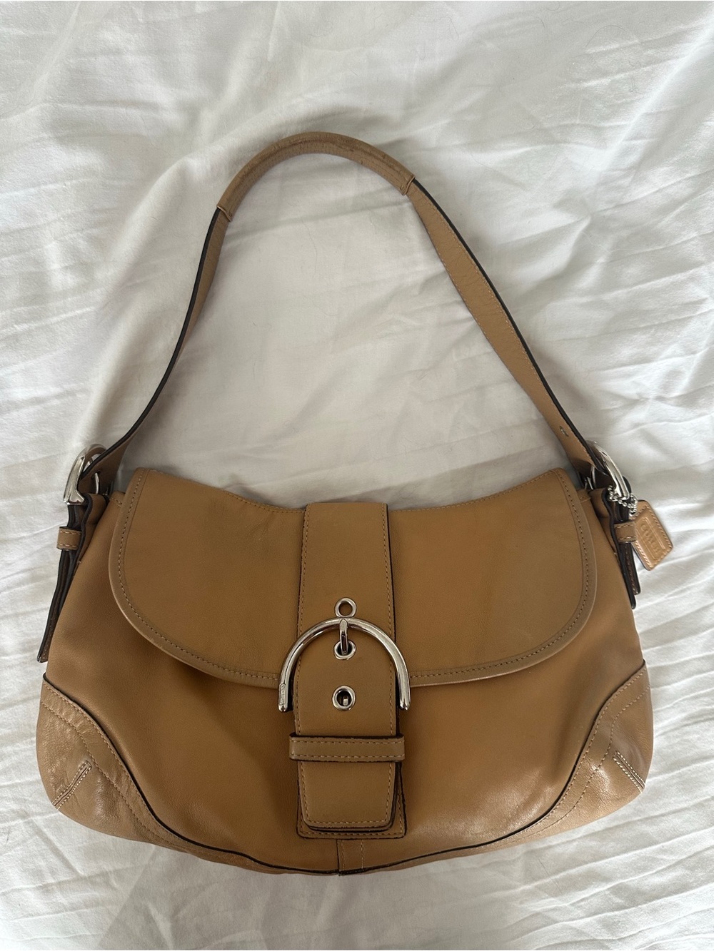 Vintage Y2K Coach Cowhide Leather Tan Soho Flap Shoulder Bag - Picture 2 of 15